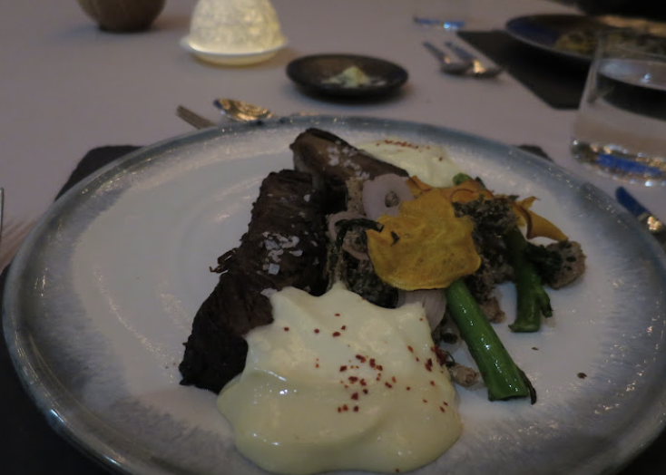 The American Restaurant signature dishes Pan-Seared Scallops
Dry-Aged Beef
Seasonal Fruit Tart